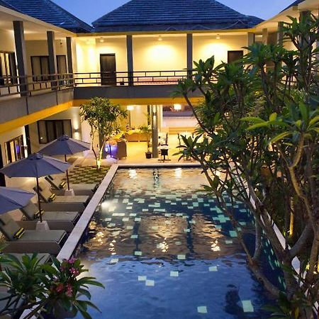 Palloma Hotel Kuta Kuta Lombok Exterior foto