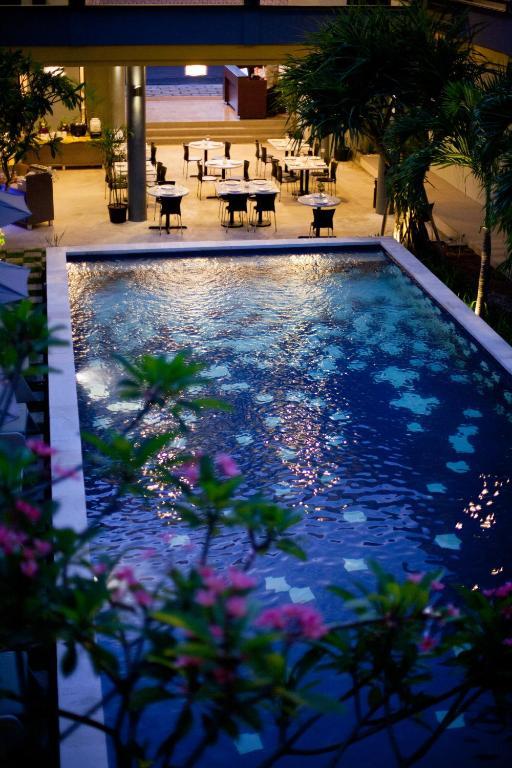 Palloma Hotel Kuta Kuta Lombok Exterior foto