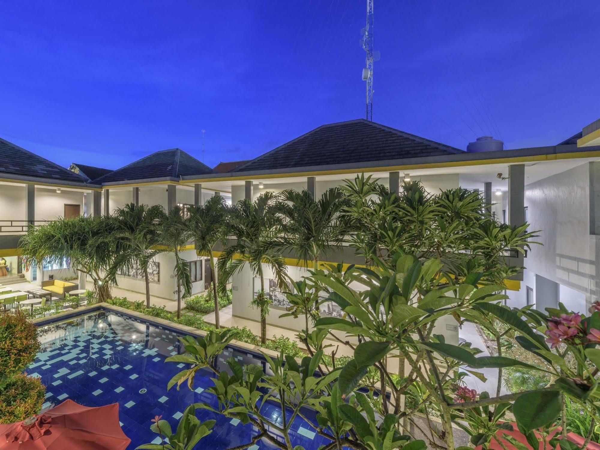 Palloma Hotel Kuta Kuta Lombok Exterior foto