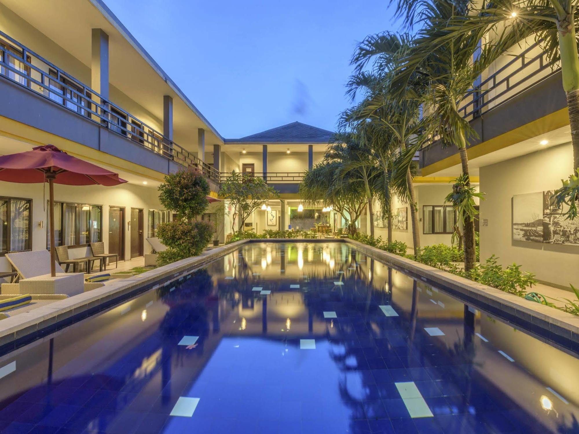 Palloma Hotel Kuta Kuta Lombok Exterior foto